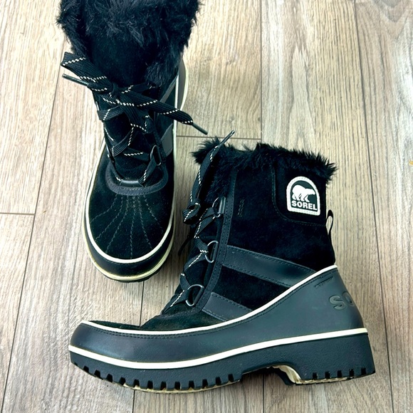 Sorel Shoes - Sorel Women Boots Tivoli II Waterproof Suede Leather lace up boots 7